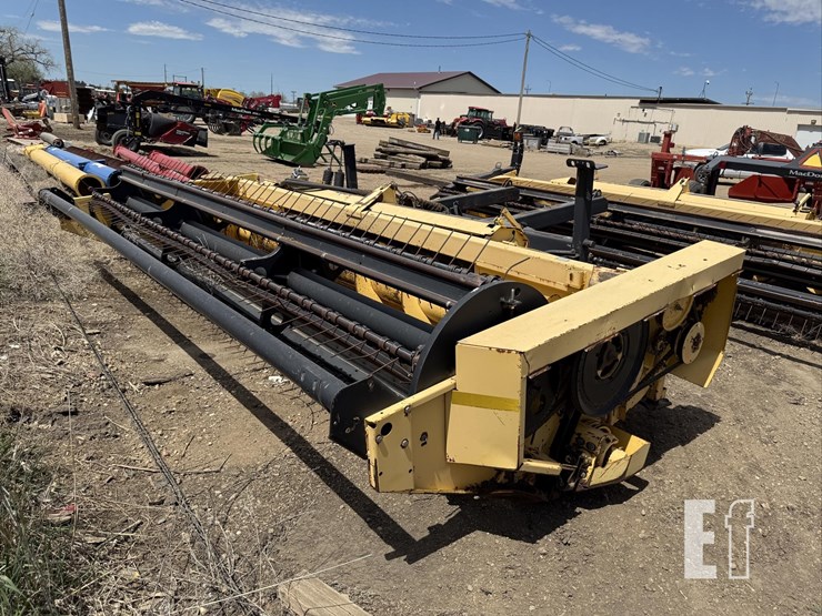 new-holland-2326-image-1
