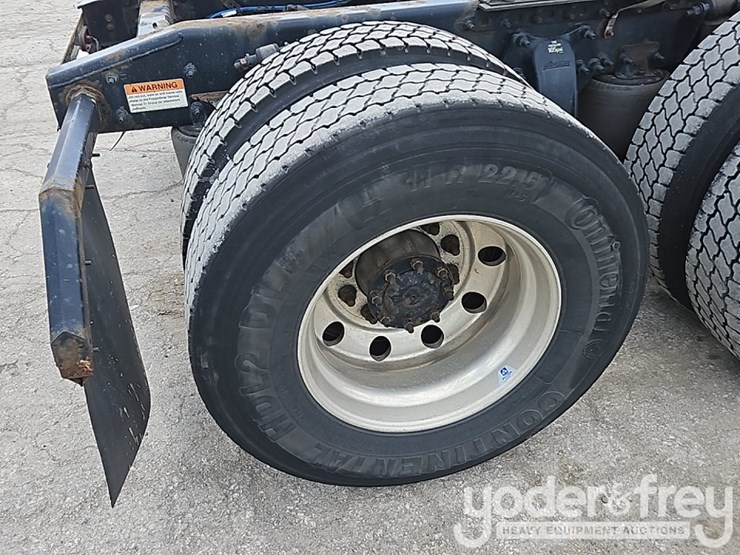 2019-freightliner-cascadia-125-image-19