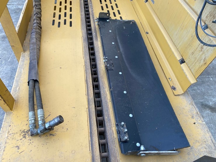 tubeline-3810-bale-boss-skidsteer-bale-chopper-image-6