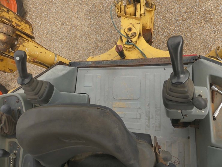caterpillar-420d-it-image-15