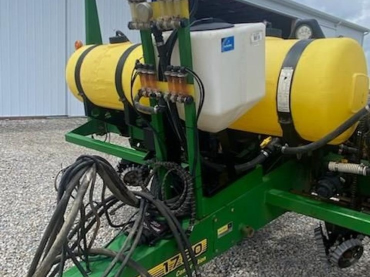 john-deere-1750-image-9