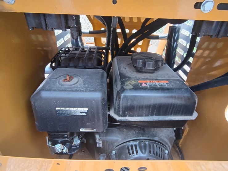 #24715-•-2025-ggma-gg385-mini-skid-steer-image-8