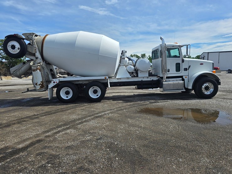 2014-peterbilt-365-image-35