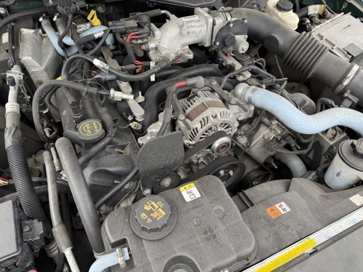 2008-ford-crown-victoria-sedan-image-12