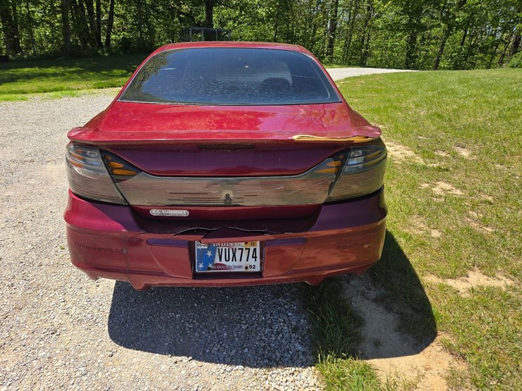 2003-pontiac-bonneville-sle-car-image-10