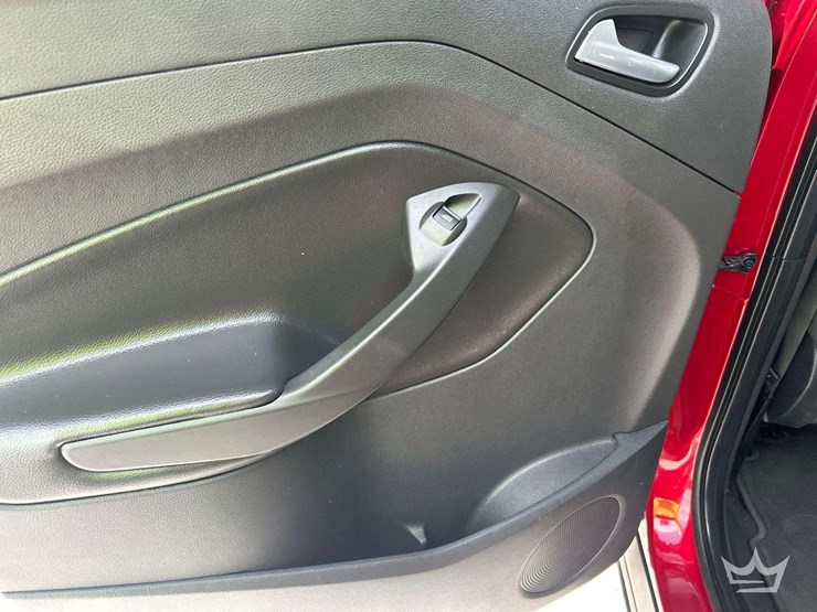 2014-ford-escape-image-19