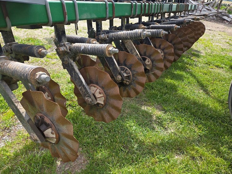 great-plains-solid-stand-1500-image-41