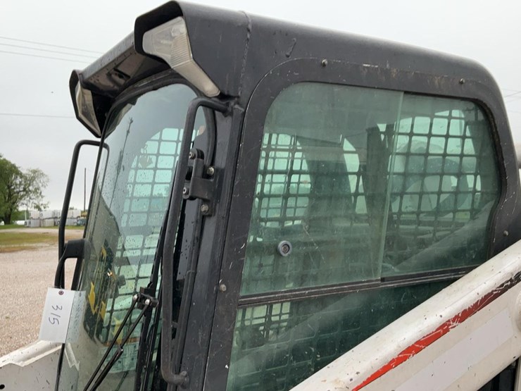 2016-bobcat-t650-image-23