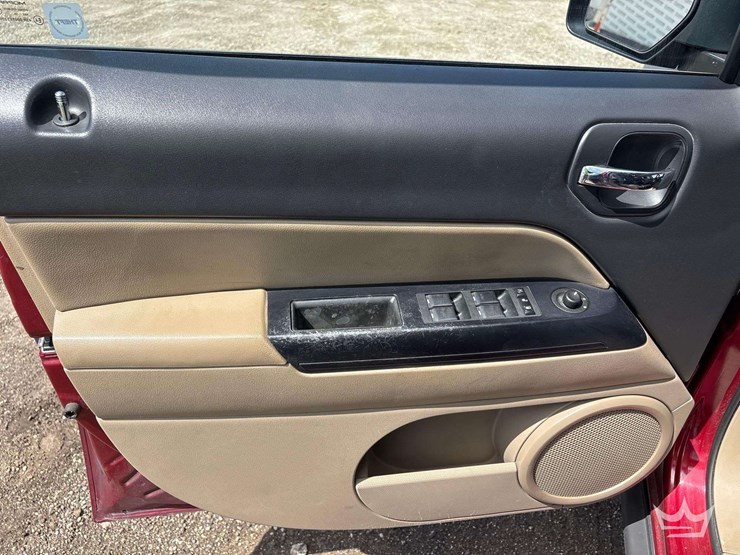 2015-jeep-patriot-image-12