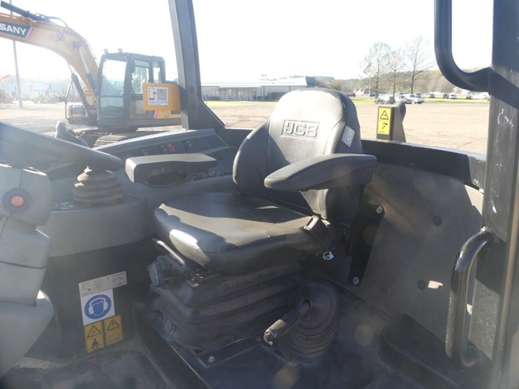 2023-jcb-407-image-13