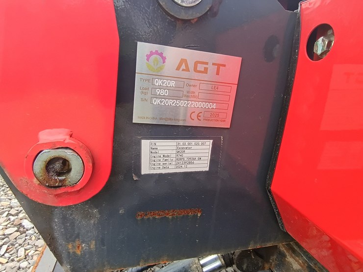 #24707-•-2025-agt-qk20r-mini-escavator-image-12