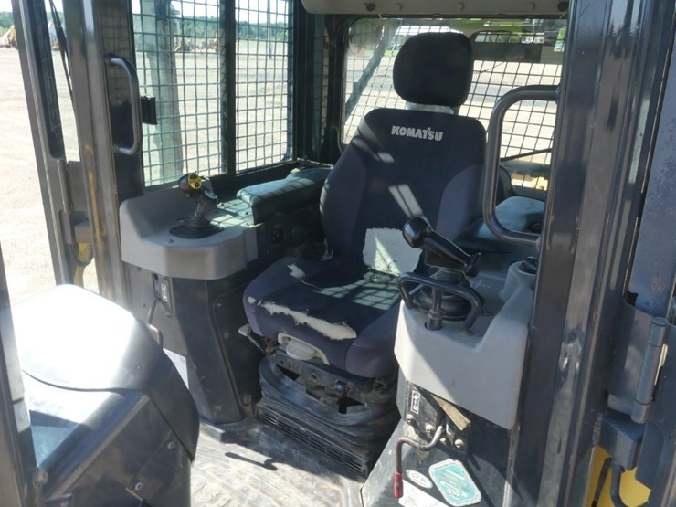 2013-komatsu-d39px-23-image-15