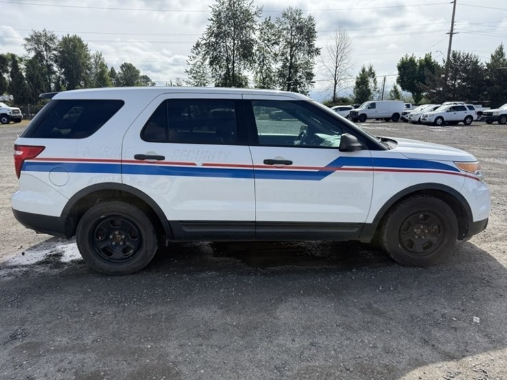 2014-ford-explorer-image-3
