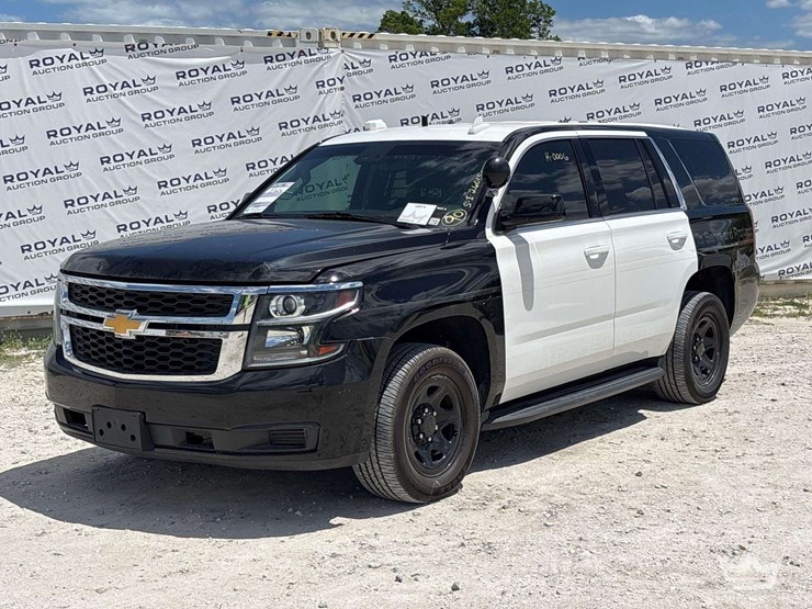 2019-chevrolet-tahoe-image-1