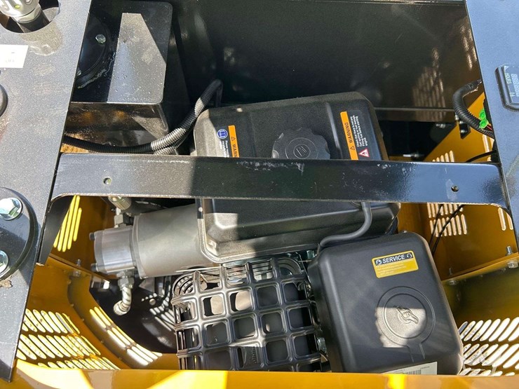 mini-excavator-image-9