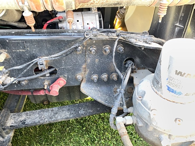 2019-freightliner-cascadia-day-cab-image-62