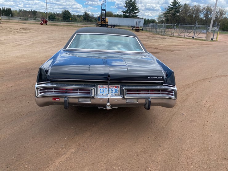 #132-•-1973-buick-electra-225-(title-in-delay)-(nitke-yard-mosinee,-wi)-image-9