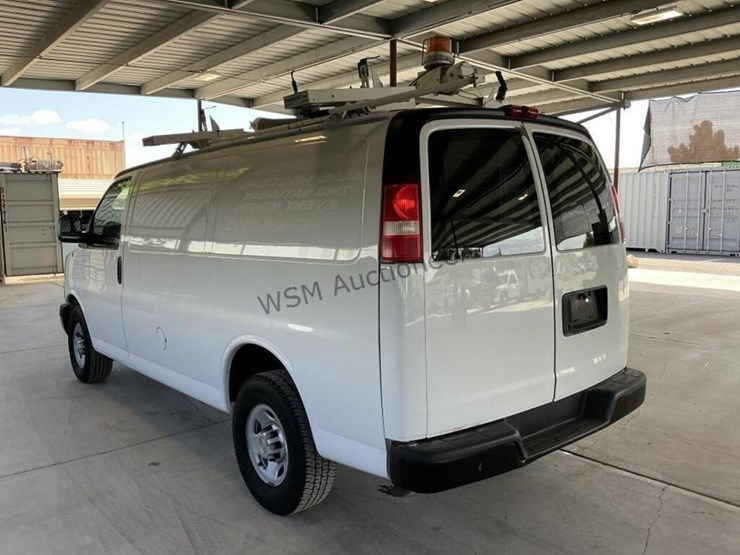 2013-chevrolet-express-2500-image-5