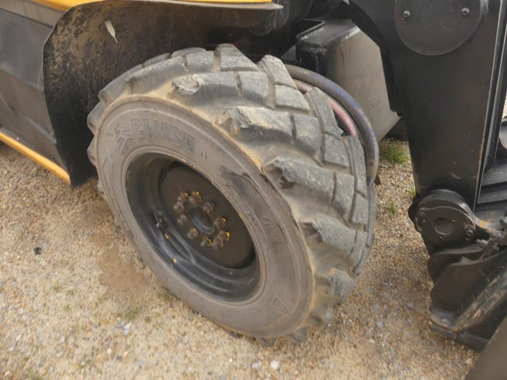 jcb-515-40-image-8