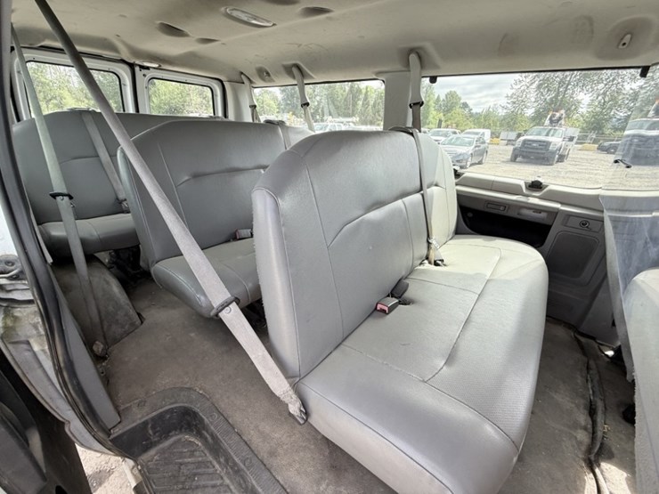 2010-ford-e350-image-20