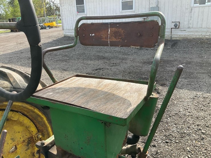 john-deere-b-image-31