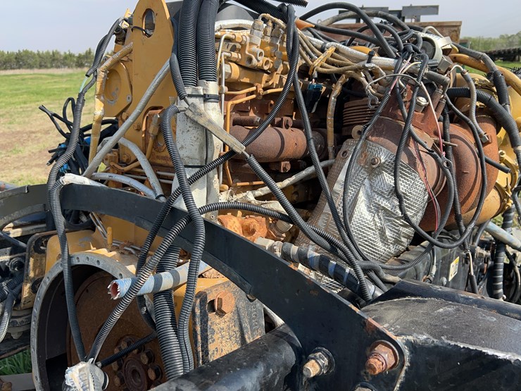 2008-caterpillar-c15-image-15