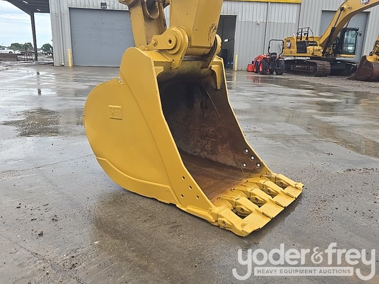 2017-caterpillar-336fl-image-22