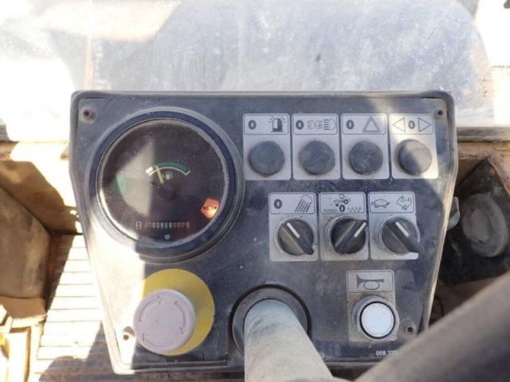 2003-bomag-bw145d-3-image-11