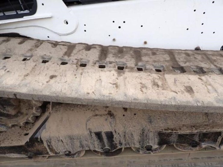2021-bobcat-t770-image-39