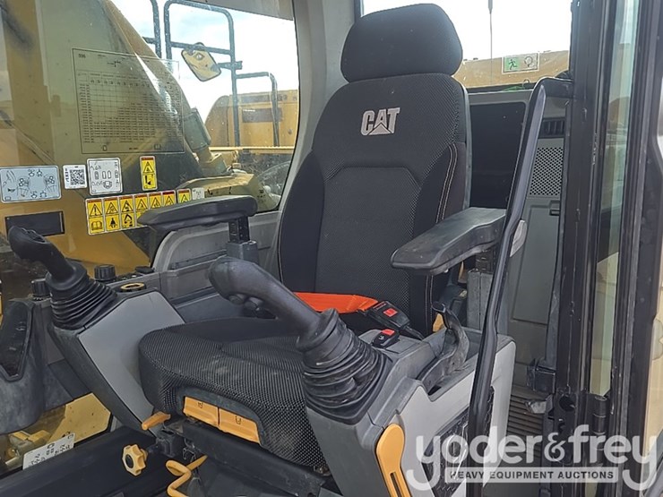 2019-caterpillar-336-image-55