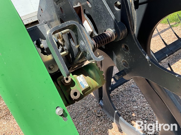 john-deere-30-image-11