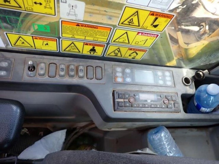 2016-caterpillar-336el-image-15
