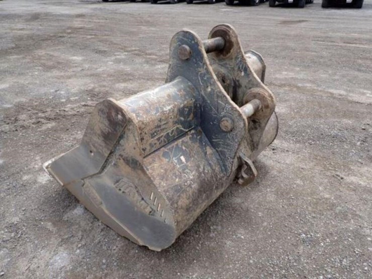 2022-komatsu-pc210-lc-11-image-86