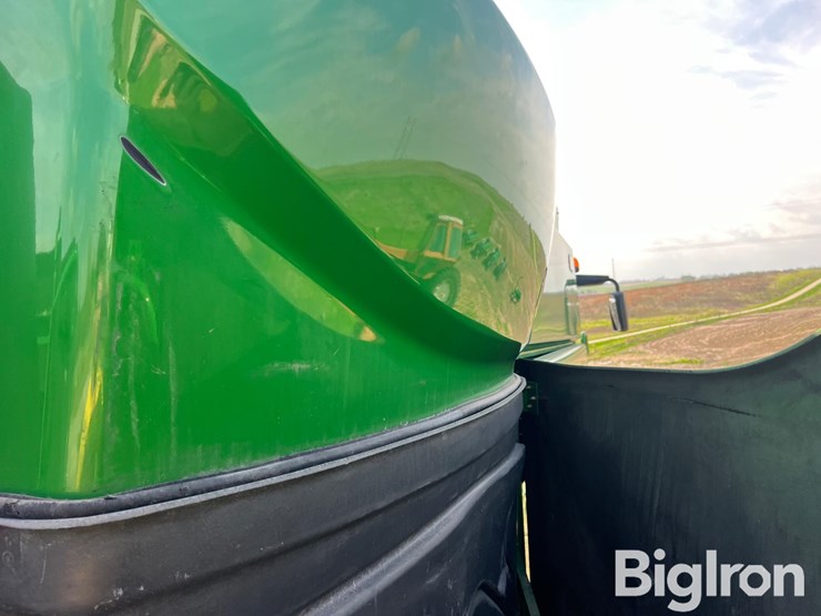 2012-john-deere-s550-image-19