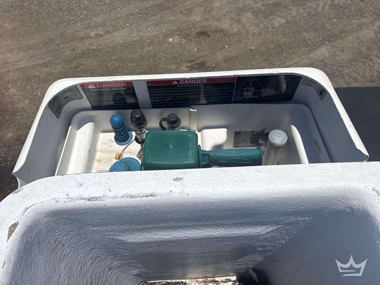 2020-ford-f550-image-38