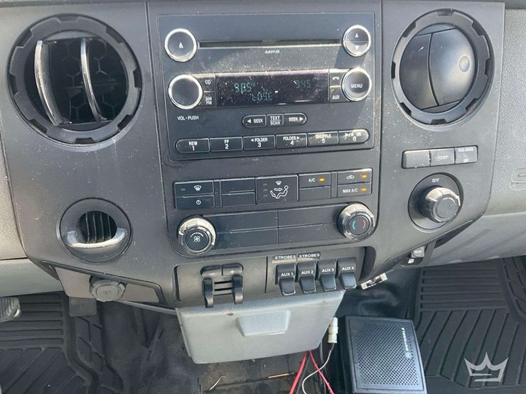 2015-ford-f550-image-15