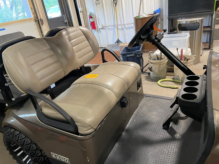 #4536-•-ezgo-electric-golf-cart-image-5