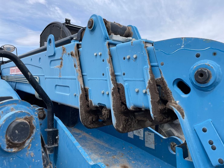 2019-genie-gth1256-image-54