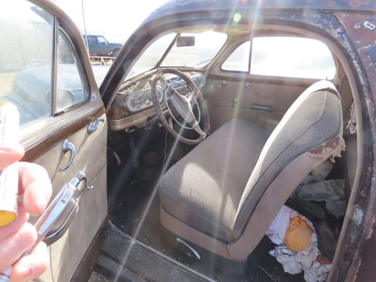 1946-oldsmobile-coupe-image-9
