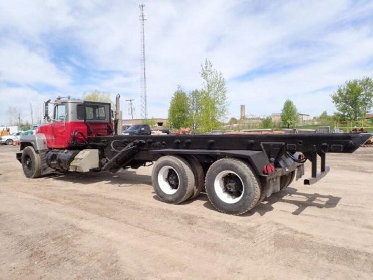 1993-mack-rd690s-image-7