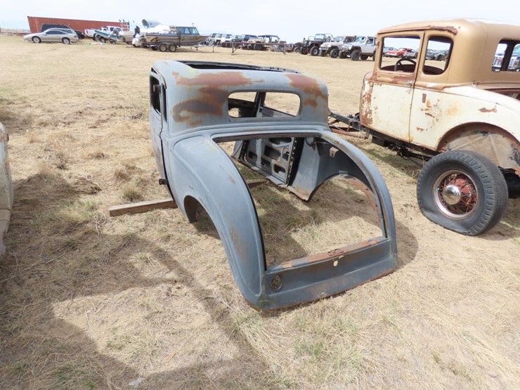 1933-dodge-5-window-coupe-project-image-4