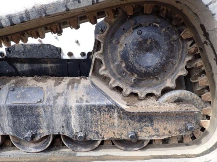 2021-bobcat-t770-image-33