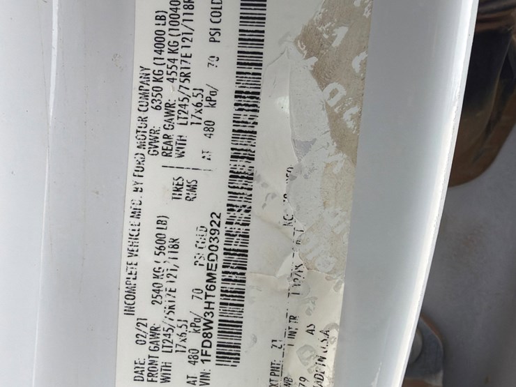 2021-ford-f350-image-10