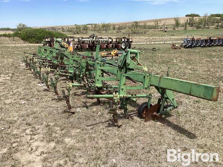 john-deere-85-image-5