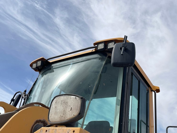 2014-volvo-l120h-image-29