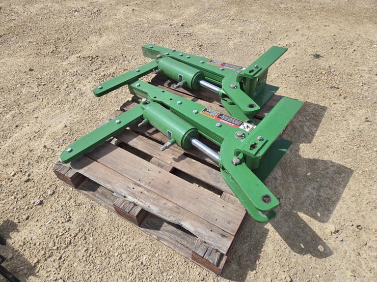 john-deere-2210-image-9