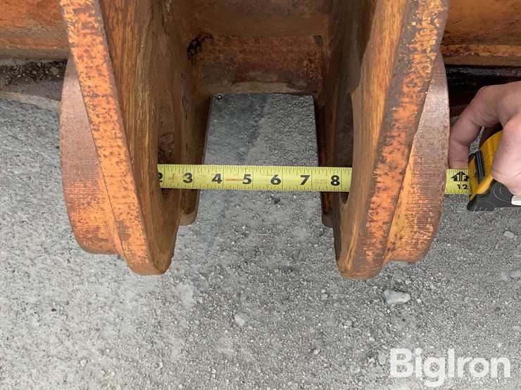 caterpillar-10-image-15