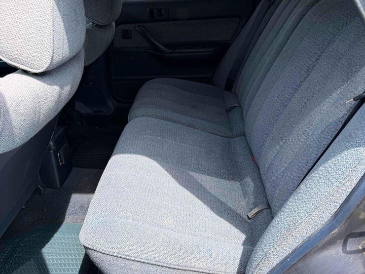 1990-toyota-camry-image-14