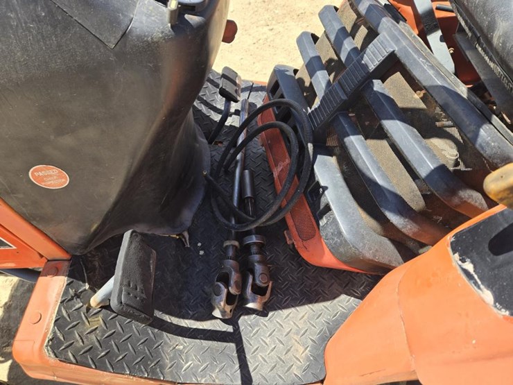 kubota-b2410-image-13
