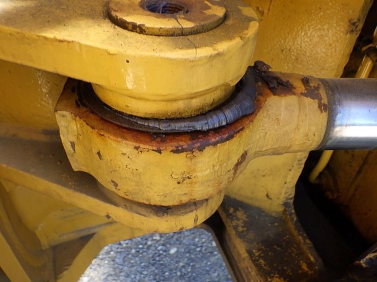 1985-caterpillar-d25c-image-24